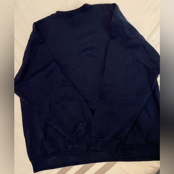 GILDAN “Dilly Dilly” Bud Light Sweatshirt - Picture 3 of 8